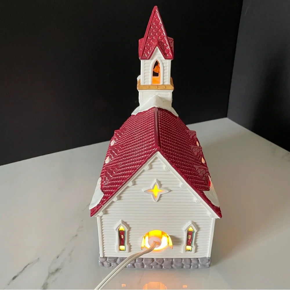 "Good Shepherd Chapel" Original Snow Village by Dept. 56 - Picture 7 of 16